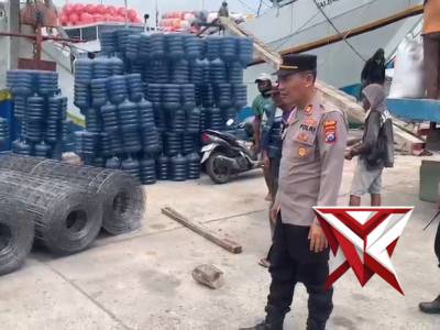 Giat Patroli Harkamtibmas dialogis dengan pekerja berikan himbauan Kamtibmas