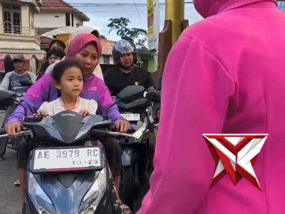 Polsek Plaosan Berbagi Takjil