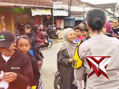Kanit binmas Polsek Cililin IPDA Nova Hasliana bersama anggota Bhabinkamtibmas Polsek Cililin kembal