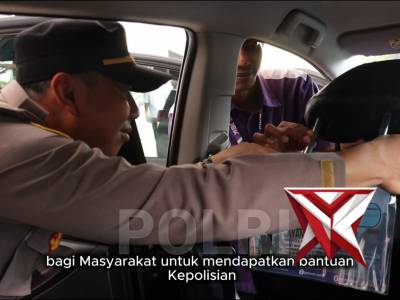 Tingkatkan Rasa Aman Masyarakat, Setiap Taksi di Bandara Soetta Dibagikan Flyer Layanan 110