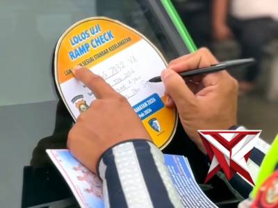 POLRI UNTUK MASYARAKAT