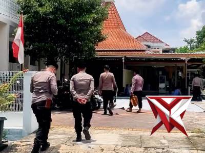 Kamtibmas Jum'at Berkah Polsek Rungkut