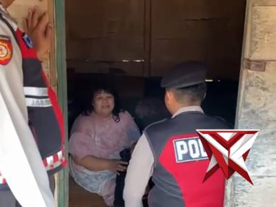 Personil Sat Samapta Polres Muba Melaksanakan Jumat Berkah di Wilayah Sekayu