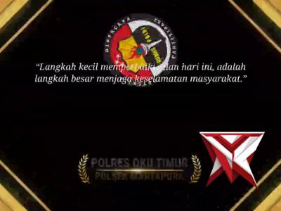 GERAKAN INDONESIA ASRI Polsek Martapura Bersama Warga Gotong Royong Benahi Jalan Berlubang