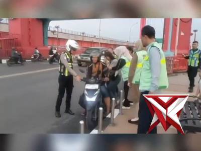 Command Center Polda Sumsel Selamatkan Perempuan di Jembatan Ampera Berkat Respons Cepat Layanan 110