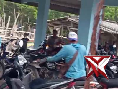 *Polsek Ujungpangkah Giat Patroli Sambang Ciptakan Wilayah Aman*