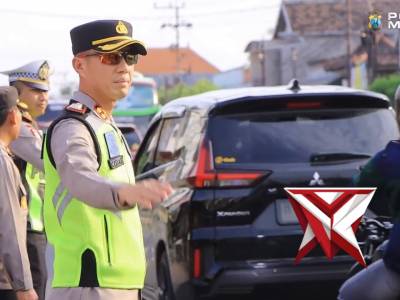 Pastikan Arus Balik Lebaran 2026 Aman, Kapolres Madiun Hadir di Lapangan  #PolriUntukMasyarakat #Pol