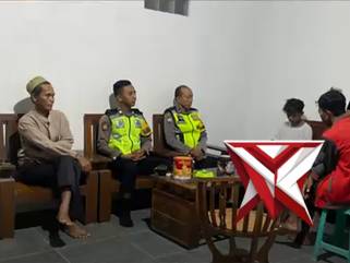 Polsek Rowokele melaksanakan kegiatan sambang bersama tokoh masyarakat Desa Wagirpandan - PoliceTube