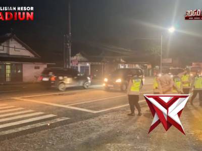 Polwan Polres Madiun Patroli Ramadhan - PoliceTube