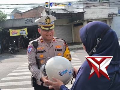 Tetap Tertib berlalu lintas yaa kerrr