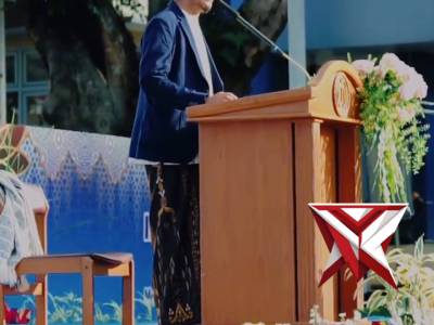 Sholat Ied bersama seluruh jamaah di Lapangan SIM Polres Cimahi.