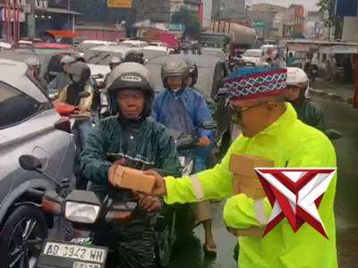 Berbagi berkah di Bulan Suci ?