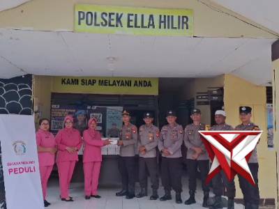 Tebar Kebaikan di Bulan Suci, Polsek Ella Hilir Polres Melawi Gelar Pembagian Takjil