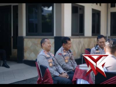 *Penuh Keakraban, Polres Kediri Gelar Tasyakuran Ulang Tahun Personel Bulan September*

KEDIRI- Seba