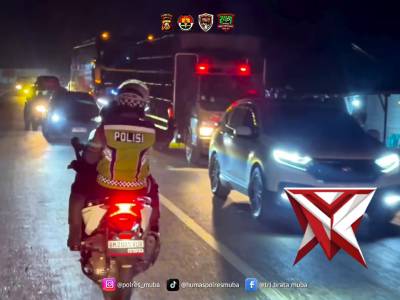 Di balik padatnya arus mudik dan balik, ada dedikasi tanpa lelah yang terus berjaga&hellip; siang dan malam