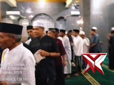 Giat Sholat tarawih berjamaah  bersama Bpk Kapolda Maluku dan PJU Polda Maluku.
