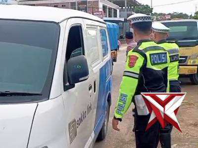 BERBAGI TAKJIL POLRES TTS - PoliceTube