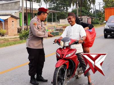 SAT RESKRIM TUBA BERBAGI TAKJIL