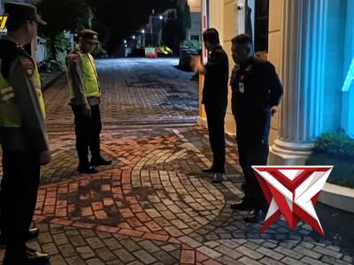 PELAYANAN MASYARAKAT MALAM HARI POLSEK DAU - PoliceTube