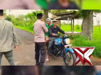 Polsek nonggunong melaksanakan bagi bagi takjil