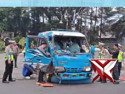 Respons cepat Satuan Lalu Lintas Polres Tangerang Selatan dalam menangani kecelakaan lalu lintas