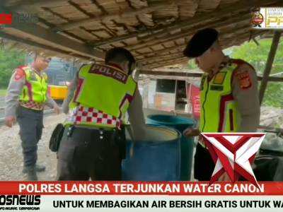 ATASI KESULITAN AIR BERSIH. POLRES LANGSA TERJUNKAN WATER CANON