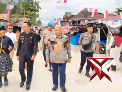 Pengibaran Bendera Merah Putih Polsek Kawasan Pelabuhan