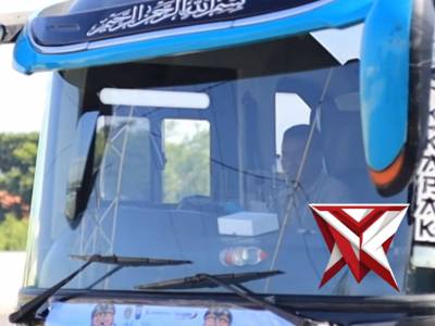 Aksi Sigap Polisi Gresik Berangkatkan Pasutri Ketinggalan Bus Mudik