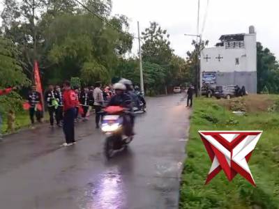 Anggota Polsek Dawarblandong PAM Monitoring Giat Perguruan silat