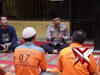 KEGIATAN BUKA PUASA KAPOLRES OKI BERSAMA TAHANAN - PoliceTube