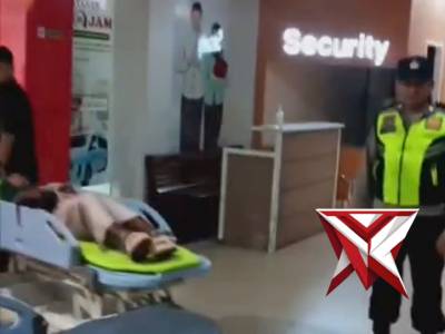 Penanganan terhadap nenek pikun dan terlantar oleh Kapolsek Kudus Polres Kudus - PoliceTube