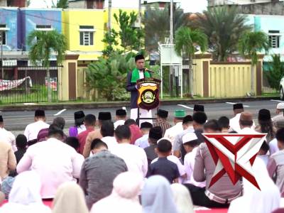 Shalat Idul Fitri bersama keluarga Besar Polres OKI