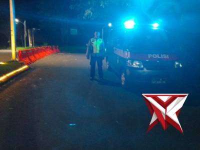 BLUE LIGHT ON THE NIGHT POLSEK DAU