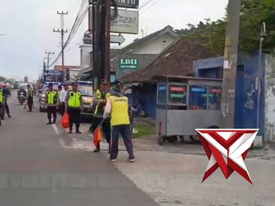 Patroli presisi dan berbagi Polsek Sambungmacan