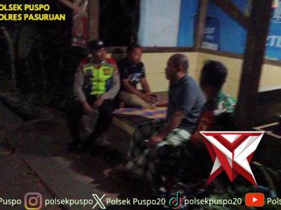 Anggota Polsek Puspo beserta 3 pilar melaksanakan giat dialogis siskamling - PoliceTube