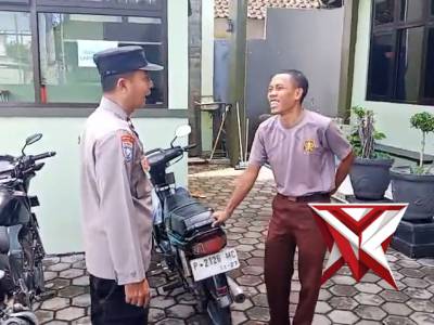 PATROLI DIALOGIS POLSEK JOMBANG