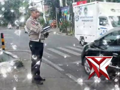 *GIAT YANMAS PAGI UNIT LANTAS POLSEK CINAMBO DI TIGA TITIK RAWAN LALIN*