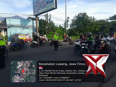 Pelayanan Rutin Pengaturan Lalu Lintas di Pagi hari di Daerah Hukum Polsek Lawang Kec. Lawang