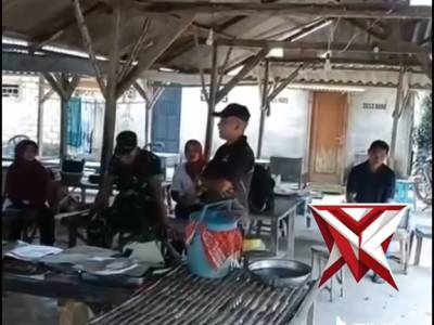 TNI - POLRI solid, kompak dlm pelaksanaan tugas setiap hari, wilkum kec.solokuro kab.lamongan jatim - PoliceTube