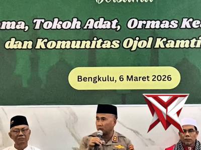 BUKA BERSAMA KAPOLDA BENGKULU DENGAN KOMUNITAS OJOL