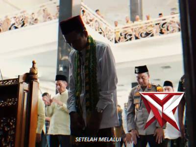 Kepala Kepolisian Daerah Sumatera Selatan Beserta Staff dan Jajaran Serta Bhayangkari Mengucapkan