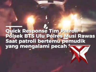 *Tim Patroli Polsek BTS Ulu Bantu Pemudik Pecah Ban* Tim patroli Polsek BTS Ulu Polres Musi Rawas m - PoliceTube