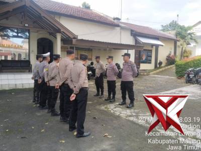Anggota Polsek Lawang Laksanakan kegiatan rutin apel pagi di depan Mapolsek Lawang