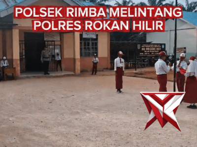 upacara bendera di SDN 020 kep teluk pulau hilir kec rimba melintang - PoliceTube