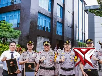 Penerimaan penghargaan Kapolda Sumsel