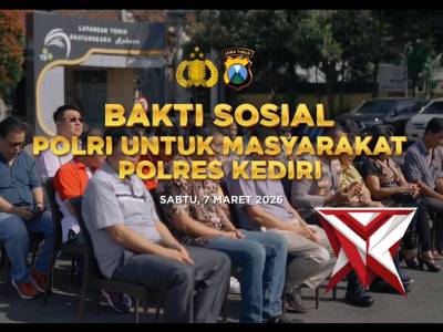 Semangat Ramadan, Ratusan Warga Terima Rombong Usaha dan Sembako dari Polres Kediri - PoliceTube