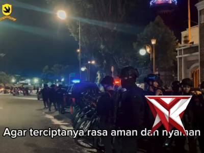 Detasemen Gegana Satbrimob Polda Sumsel melaksanakan kegiatan patroli di seputaran Kota Palembang da