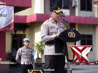 Polres Probolinggo Menggelar Upacara Pemberian Penghargaan Dan Pemberhentian Tidak Dengan Hormat