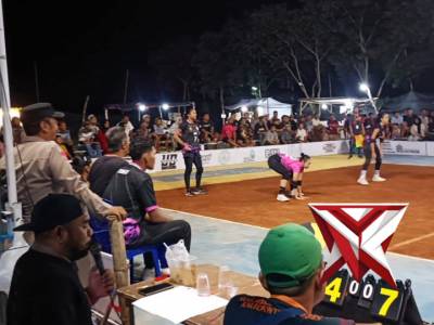 Polsek Tanggulangin Lakukan Pengamanan Humanis Turnamen Bola Volly Cup II di Desa Kalidawir