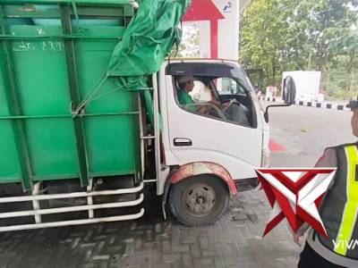 Personil Polsek Ngraho Laksanakan Patroli Siang Hari di SPBU ciptakan Rasa aman